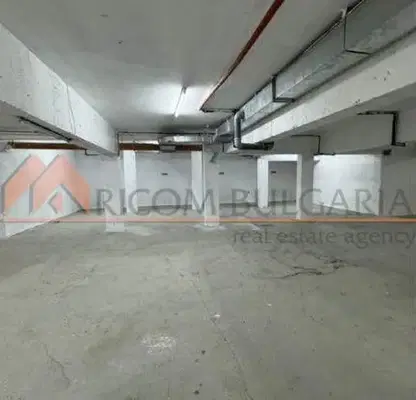 Photo 4 — Garage/Parking in Varna, Pogrebi