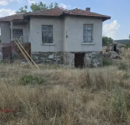 Снимка 2 — Къща в Бургас, с. Хаджиите