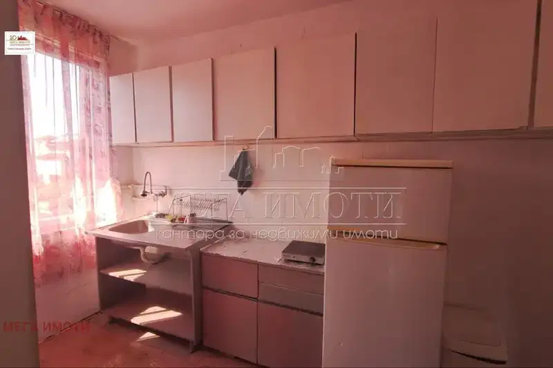 Къща в Бургас, с. Лозенец