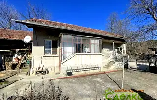 Къща в Габрово, с. Поповци