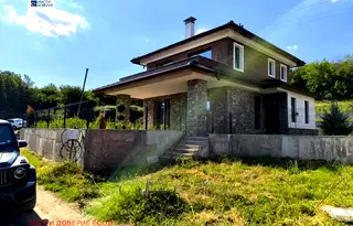 Къща в Перник, с. Люлин