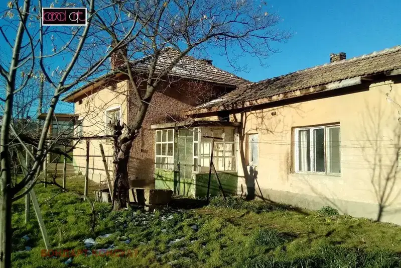 Къща в Плевен, с. Горни Дъбник