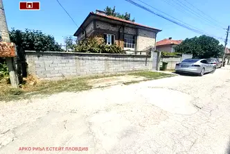 Къща в Пловдив, с. Царацово