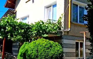 Къща в София, с. Хераково