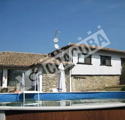 Photo 2 — House in Varna, Avren