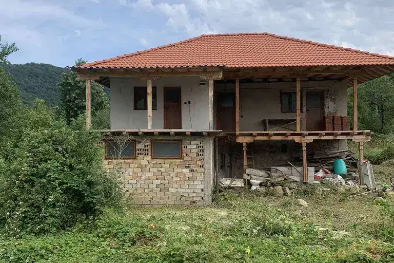 Къща във Велико Търново, с. Черни дял
