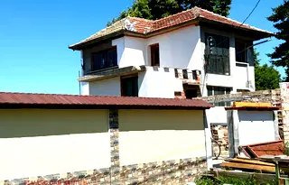 Къща във Велико Търново, с. Ресен