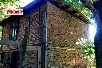 Къща във Велико Търново, с. Вишов