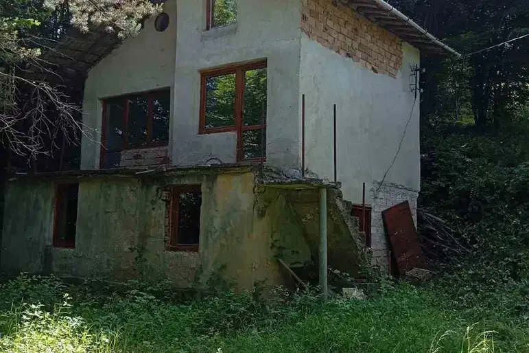 Къща във Велико Търново, с. Вонеща вода