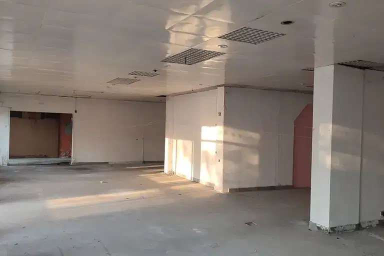Магазин в Пазарджик, Център