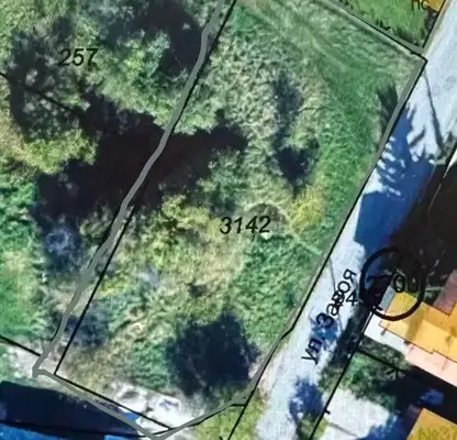 Photo 3 — Plot in Voluyak