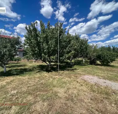 Photo 2 — Plot in Novi Iskyr