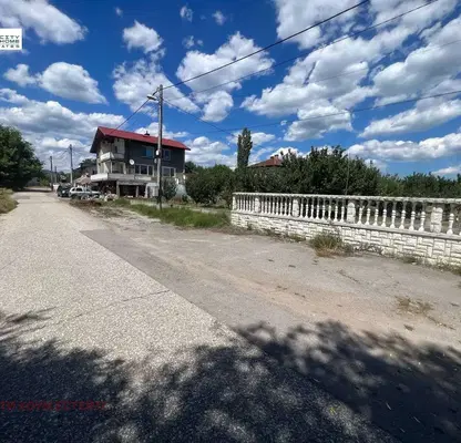 Photo 3 — Plot in Novi Iskyr