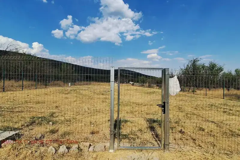 Парцел в Стара Загора, м-т Беш Бунар
