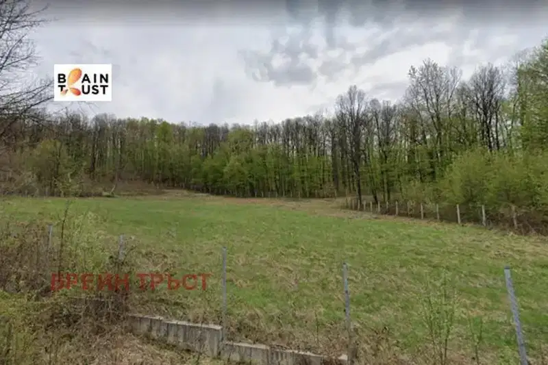 Парцел в Габрово, с. Източник