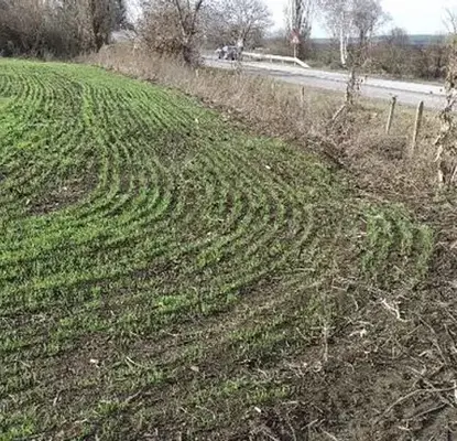 Photo 2 — Plot in Oblast Shumen, Gradishte