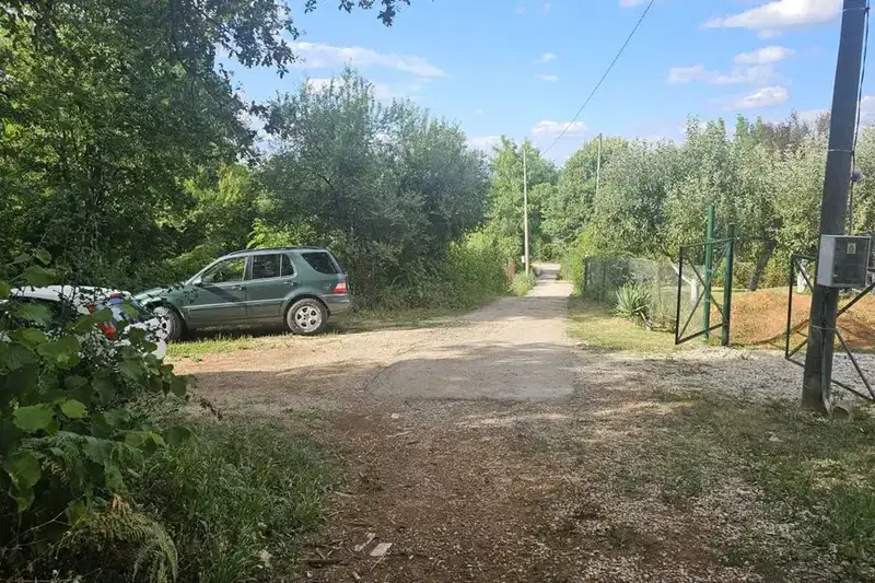 Парцел в София, Ботев