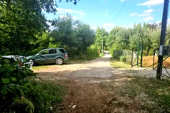 Парцел в София, Ботев