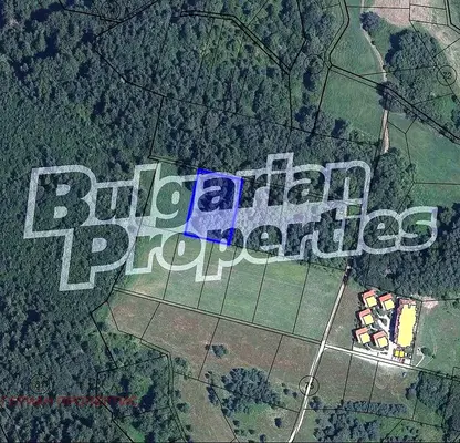 Photo 2 — Plot in област София, Borovec