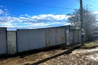 Промишлена сграда в м-т Водни ини