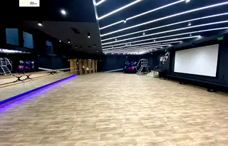 Промишлена сграда в Студентски