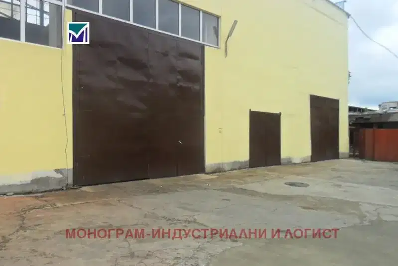 Industrial Building in Vraca, Promishlena Zona