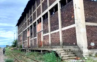 Промишлена сграда в Бургас, Карнобат