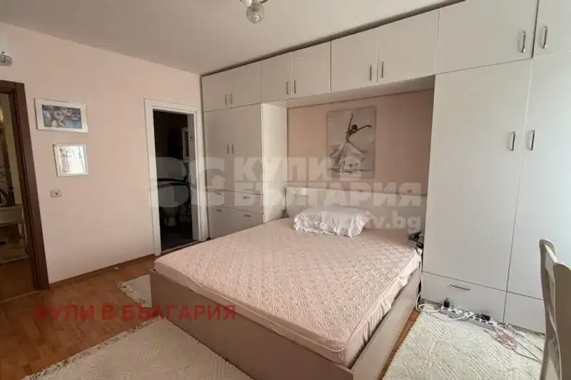 3-bedroom apartment in Sv.Sv. Konstantin I Elena
