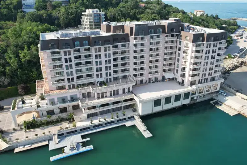 3-bedroom apartment in Slynchev Den
