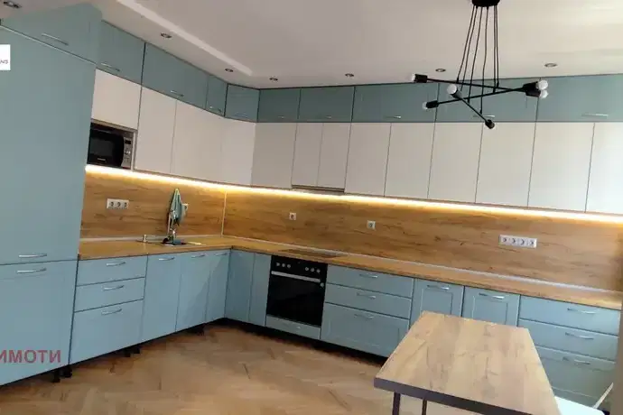 3-bedroom apartment in Sofia, Centyr