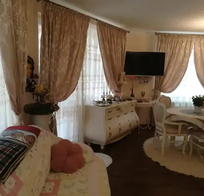 Снимка 3 — Тристаен апартамент в Русе, Център