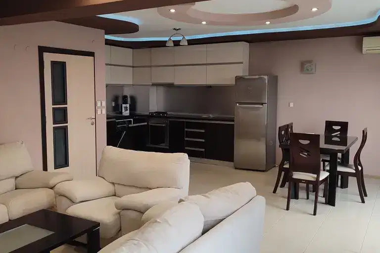 3-bedroom apartment in Pazardjik, Centyr