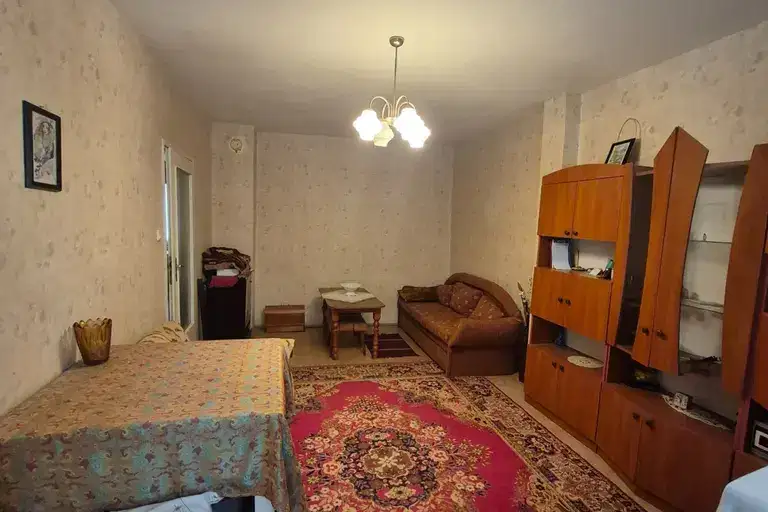 Тристаен апартамент в Добрич, Добротица - Албенска