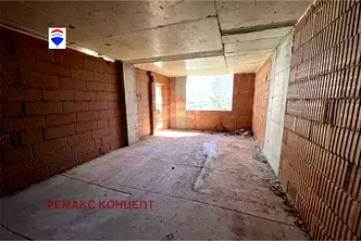 Тристаен апартамент в Шумен, Добруджански