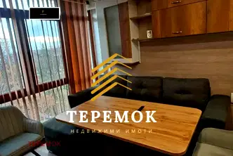 Тристаен апартамент в Шумен, Херсон