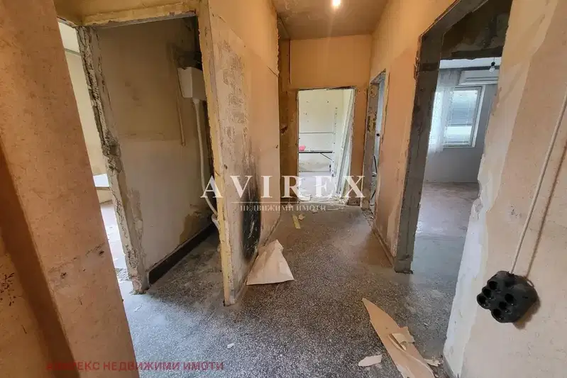 Тристаен апартамент в Пловдив, Христо Смирненски