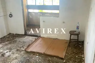 Тристаен апартамент в Пловдив, Христо Смирненски
