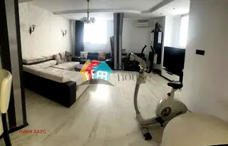 Просторен 3-стаен апартамент с две тераси в Левски 1, Варна