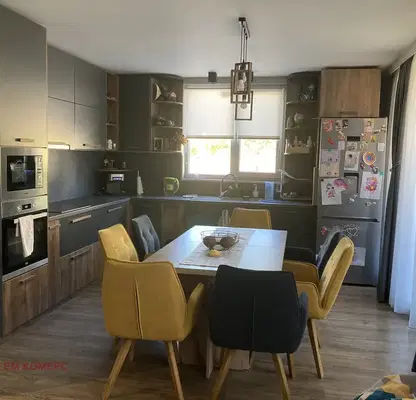 Photo 2 — 3-bedroom apartment in Plovdiv, Ostromila