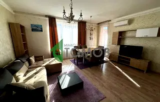 Тристаен апартамент в Шумен, Пазара