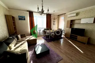 Тристаен апартамент в Шумен, Пазара