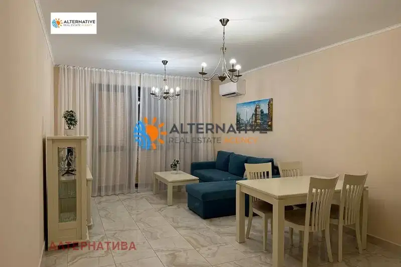 Тристаен апартамент в Бургас, Несебър