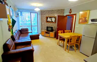 Тристаен апартамент в Бургас, Несебър
