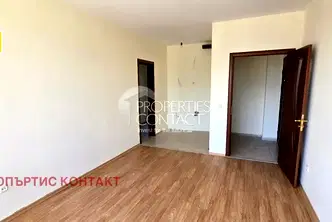 Тристаен апартамент в Бургас, Поморие