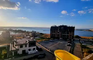 Тристаен апартамент в Бургас, Поморие