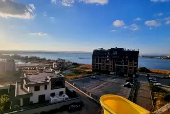 Тристаен апартамент в Бургас, Поморие