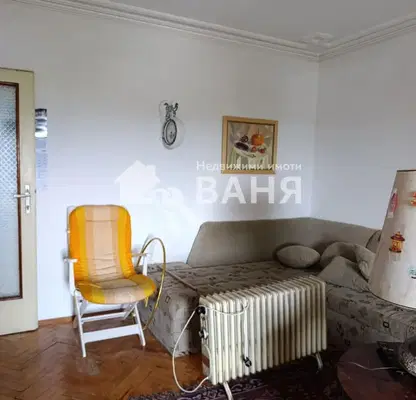 Снимка 2 — Тристаен апартамент в Пловдив, Карлово