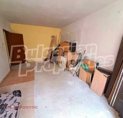 Photo 4 — 3-bedroom apartment in Oblast Veliko Tyrnovo, Strajica