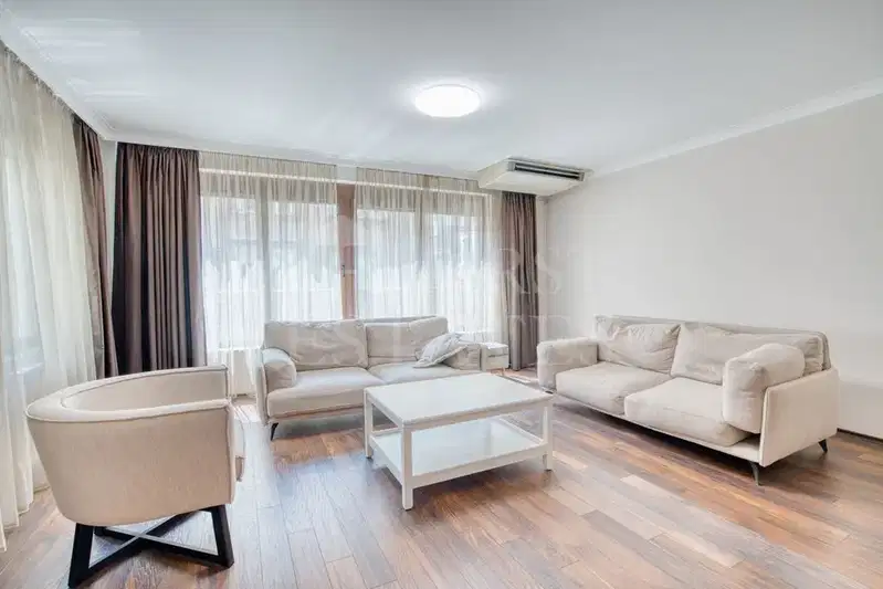 4-bedroom apartment in Sofiya, Centyr