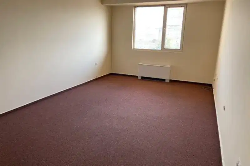 Office in Sofiya, Centyr